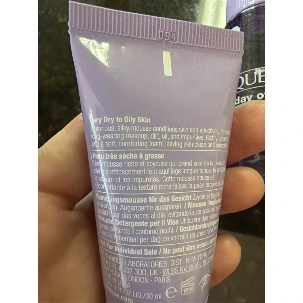 Clinique Take The Day Off Facial Cleansing Mousse And Makeup Remover For Eyes
